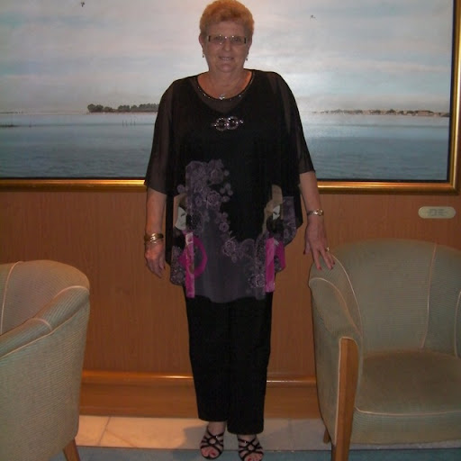 Lesley Reid Photo 32