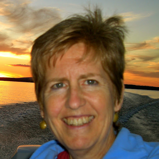 Gail Young Photo 33