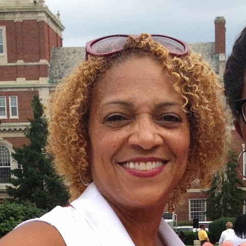 Rosalyn Williams Photo 16