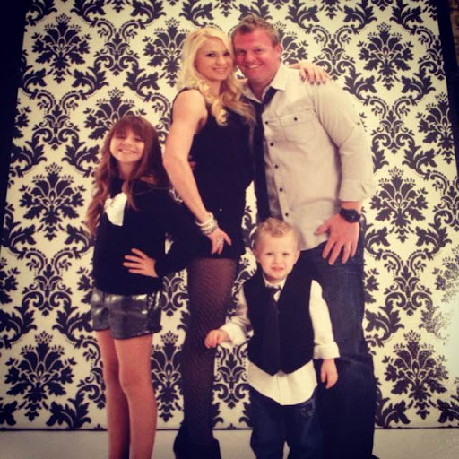 Renee Underwood Photo 32