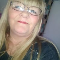 Julie Ramsey Photo 16
