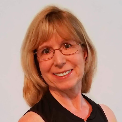 Gina Lang Photo 8