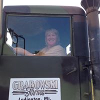 Sarah Grabowski Photo 8