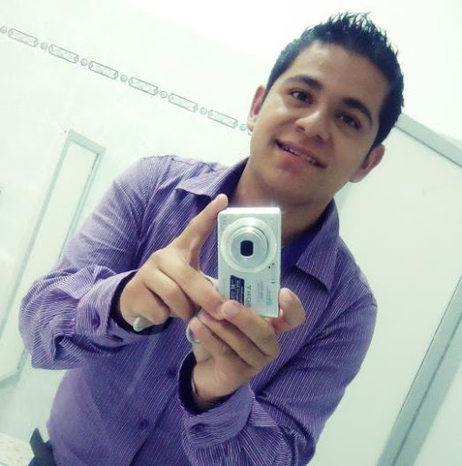 Misael Rivera Photo 35