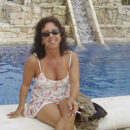 Debra Bowling Photo 31