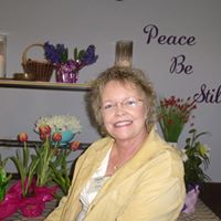 Lynn Curtin Photo 12