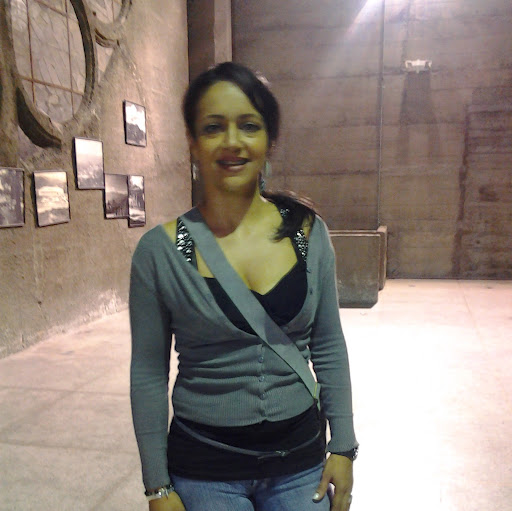 Martha Gallego Photo 14