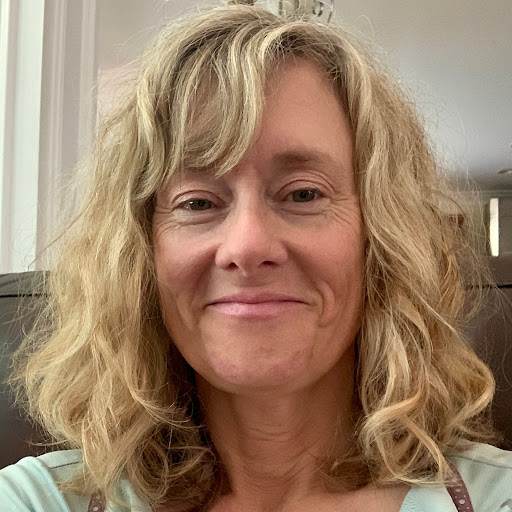Kathleen Hughes Photo 53