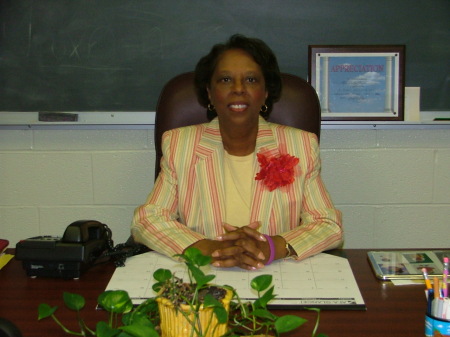 Dorothy Thompson Photo 12