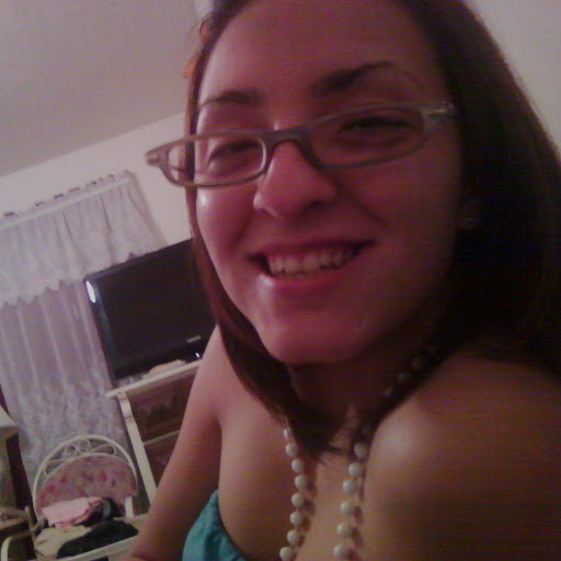 Felicia Lewis Photo 31