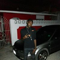 Vaughn Gardner Photo 15
