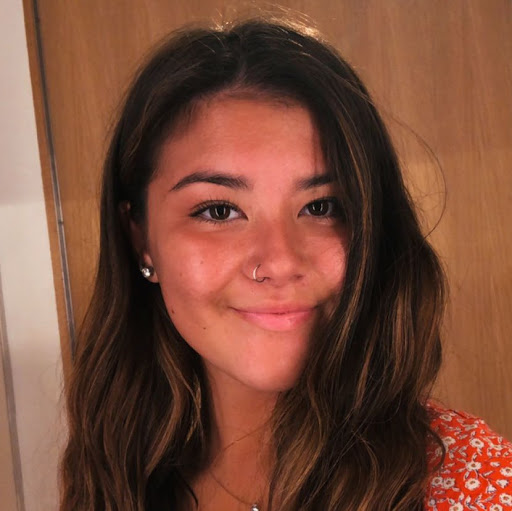 Laura Schlueter Photo 19