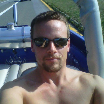 Tommy Vaughan Photo 11
