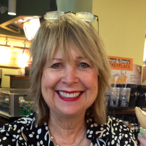 Harriet Cole Photo 28