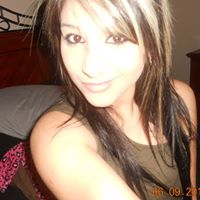 Julia Garza Photo 22