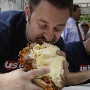 Ernesto Arias Photo 31