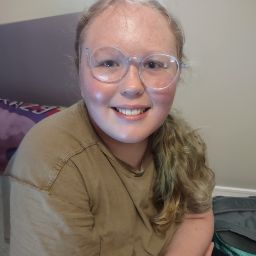 April Allison Photo 9