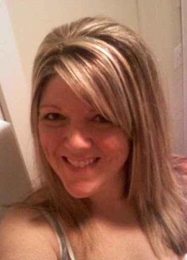 Julie Dwyer Photo 35