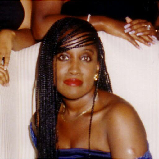 Theresa Ross Photo 29