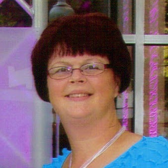 Vicki Bell Photo 15