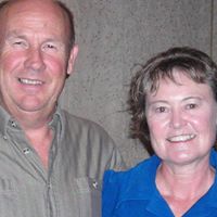 Julie Knutson Photo 23