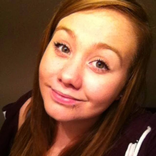 Allison Whitworth Photo 17