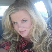 Jennifer Hoff Photo 32