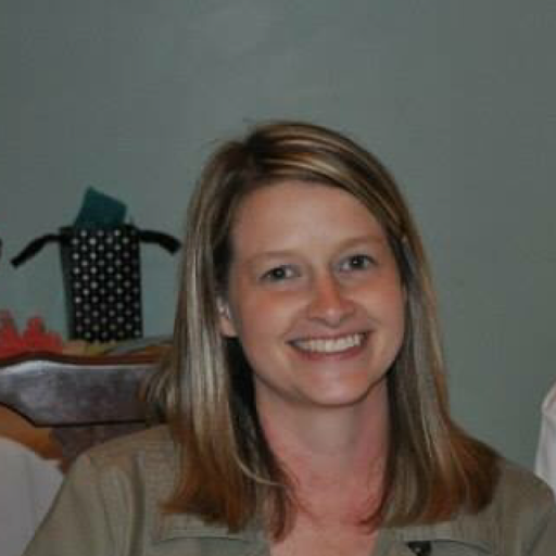 Holly Clark Photo 48