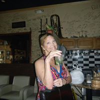 Amy Clements Photo 18