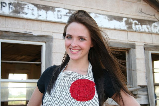 Katherine Rowe Photo 17