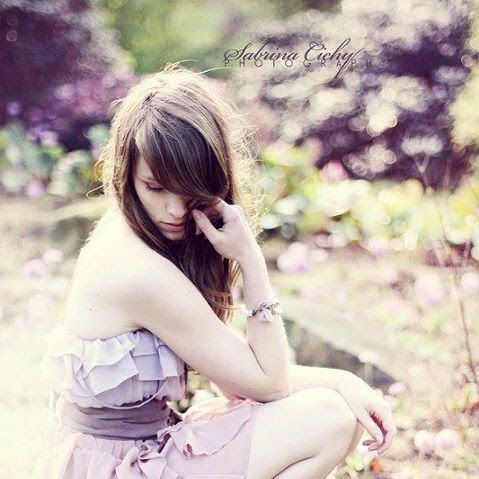 Katherine Gardner Photo 32