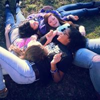 Alyssa Applegate Photo 9