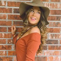 Nicole Eldridge Photo 33