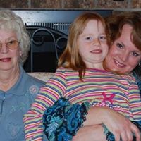 Paula Mckee Photo 16