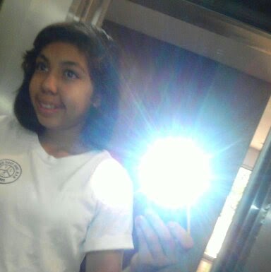 Elizabeth Parada Photo 8