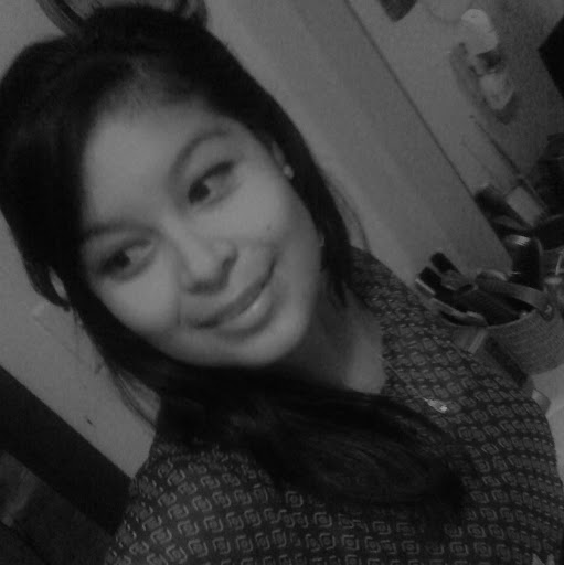 Gabriela Hernandez Photo 9