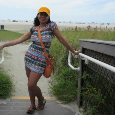 Angela Becker Photo 35