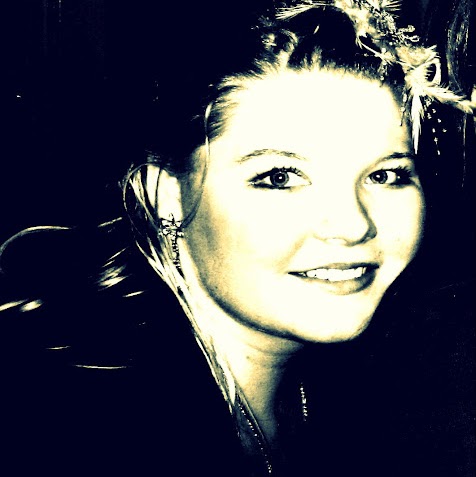 Nancy Winter Photo 22
