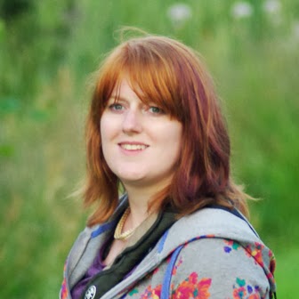 Sarah Nicholson Photo 38