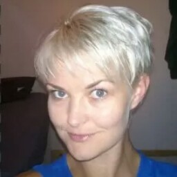 Samantha Lowe Photo 41