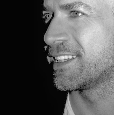 Richard Gallagher Photo 34