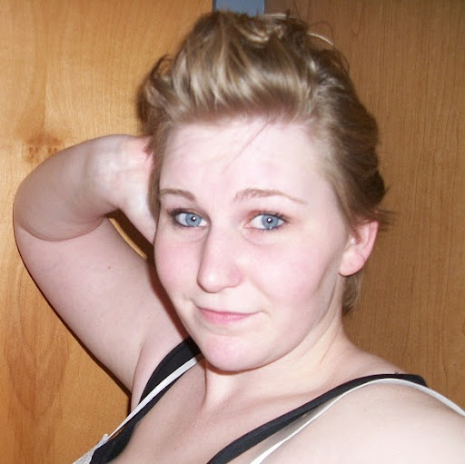 Danielle Chevalier Photo 30