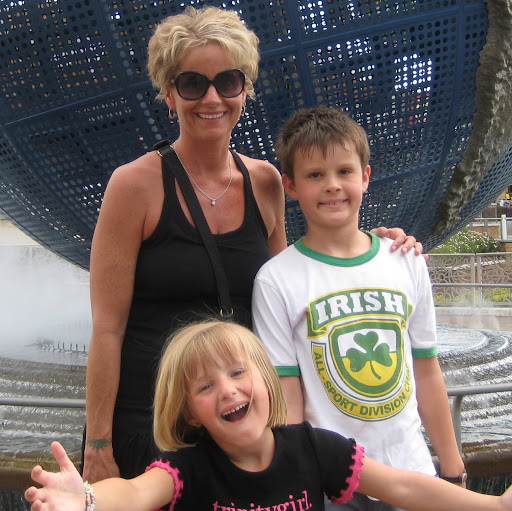 Lisa Callahan Photo 18