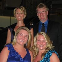 Julie Schmidt Photo 7