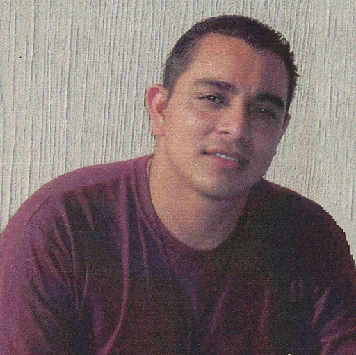 Alexander Sandoval Photo 32