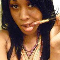 Latoya Banks Photo 11