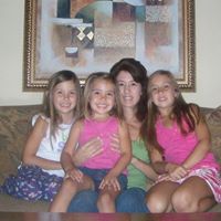 Stephanie Cates Photo 11