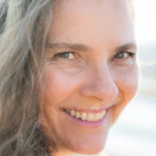 Diane Hunter Photo 34