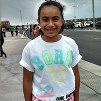 Elizabeth Marquez Photo 30
