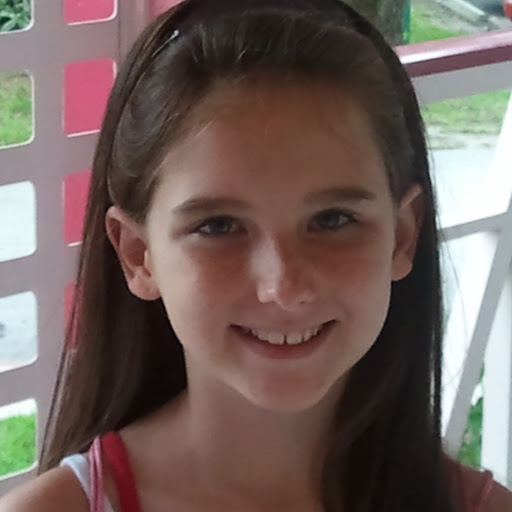 Sarah Holcomb Photo 18